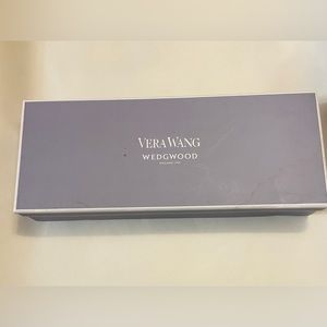 Vera Wang Wedgewood Love Knots Cake & Trowel Set/2